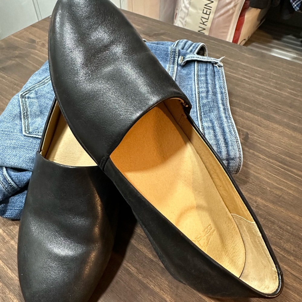 Danskin Black Leather Loafers